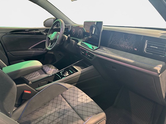 Volkswagen Tiguan 10 of 18