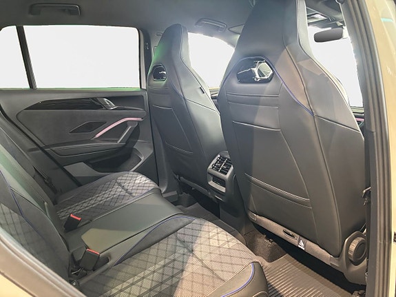 Volkswagen Tiguan 12 of 18