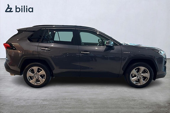 Toyota RAV4 18 of 23