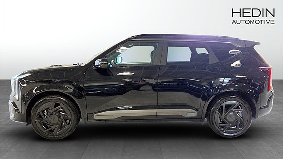 Kia Seltos 6 of 9