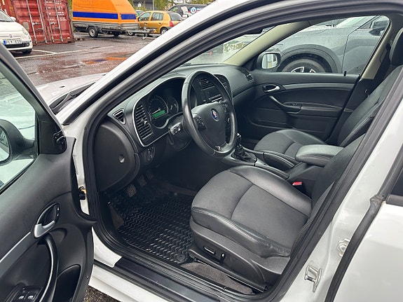 Saab 9-3 7 of 12