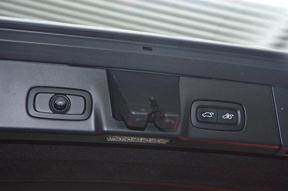 Volvo V90 Cross Country 25 of 27