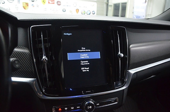 Volvo V90 Cross Country 16 of 27