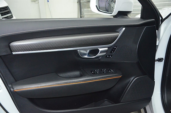 Volvo V90 Cross Country 19 of 27