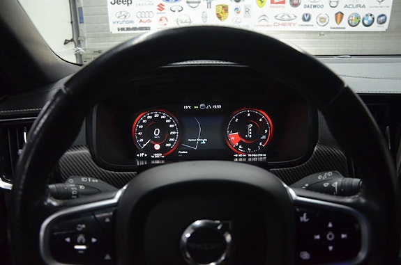 Volvo V90 Cross Country 17 of 27