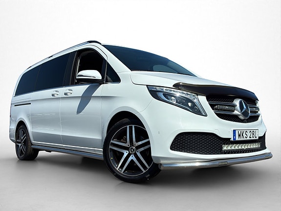 Mercedes-Benz V300 d 11 of 30