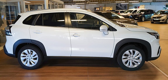 Suzuki S-Cross 5 of 7