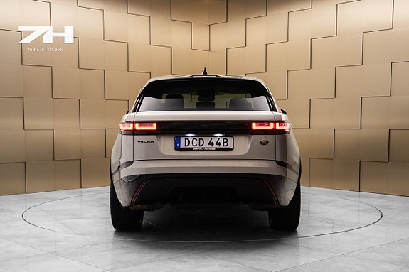 Land Rover Range Rover Velar 4 of 22