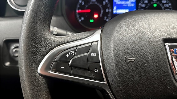 Dacia Duster 11 of 12