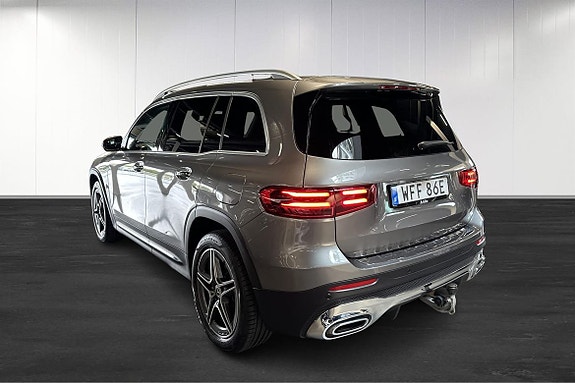 Mercedes-Benz GLB200 3 of 27
