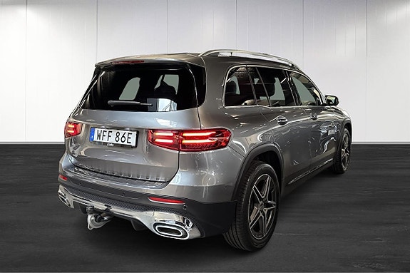 Mercedes-Benz GLB200 4 of 27