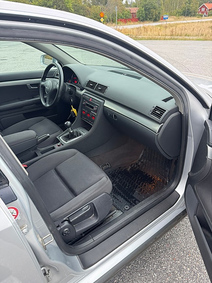 Audi A4 6 of 7