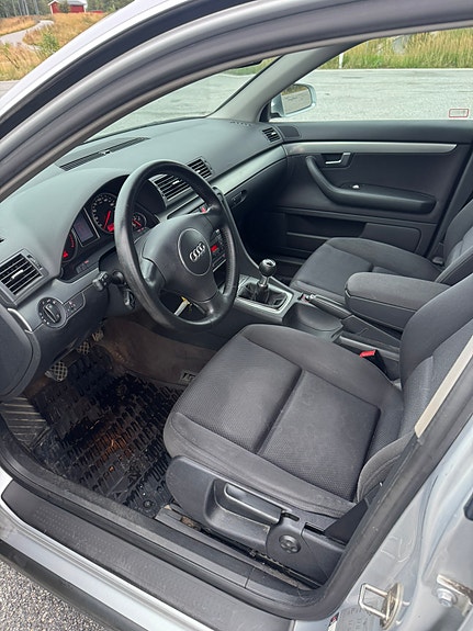 Audi A4 5 of 7