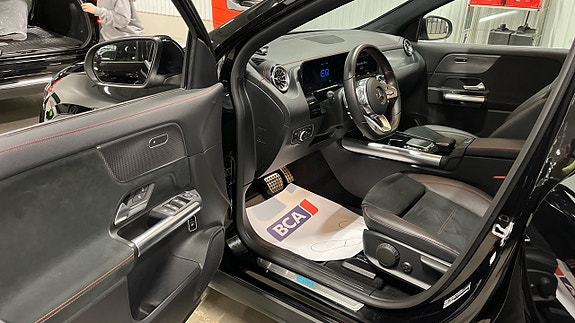 Mercedes-Benz EQA250 6 of 7