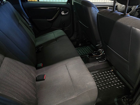 Dacia Duster 17 of 23