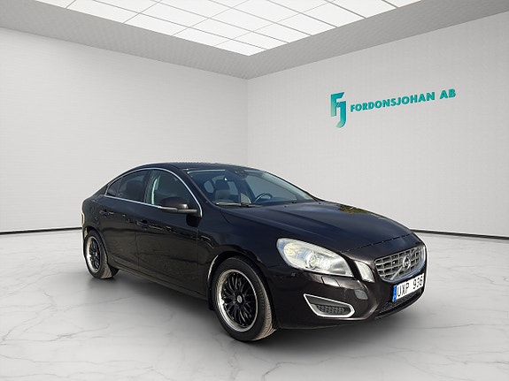 Volvo S60 7 of 17