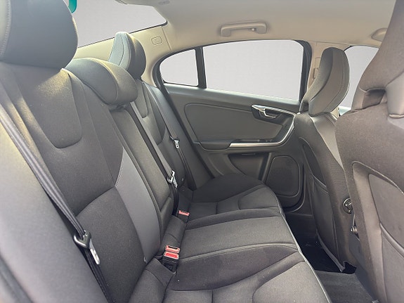 Volvo S60 17 of 17