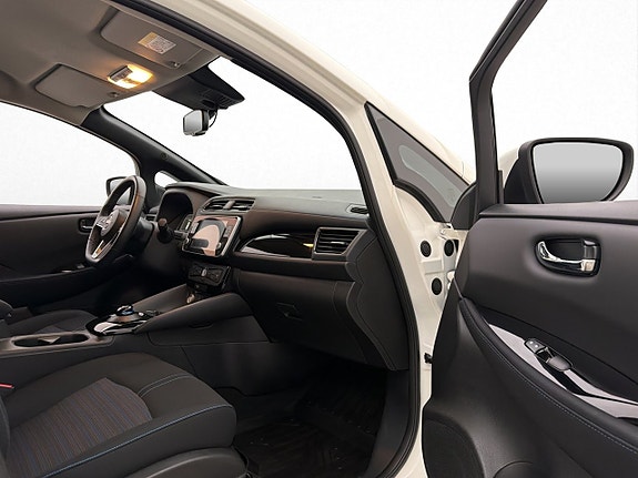 Nissan Leaf 17 of 30