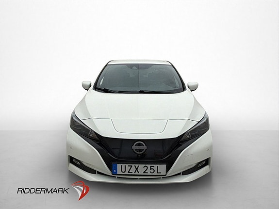 Nissan Leaf 3 of 30