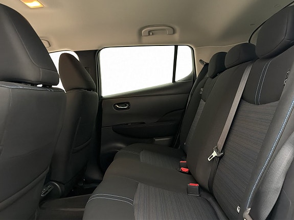Nissan Leaf 18 of 30