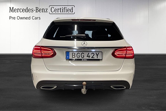Mercedes-Benz C220 23 of 25