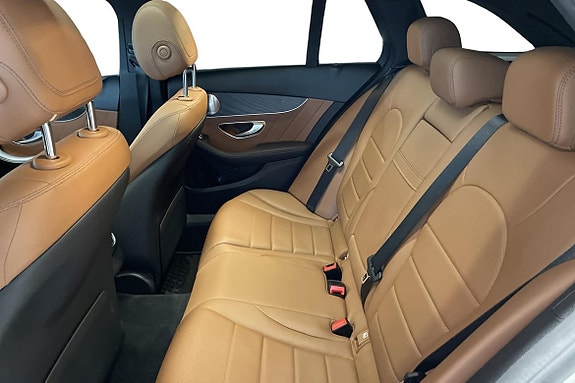 Mercedes-Benz C220 10 of 25