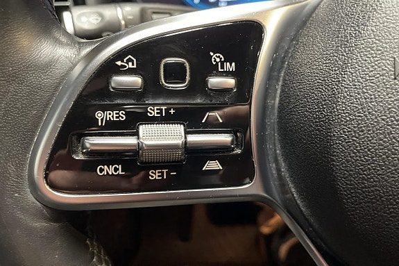 Mercedes-Benz C220 20 of 25