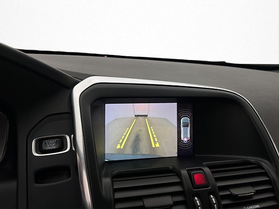 Volvo XC60 23 of 30