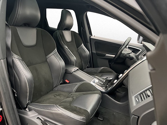 Volvo XC60 14 of 30