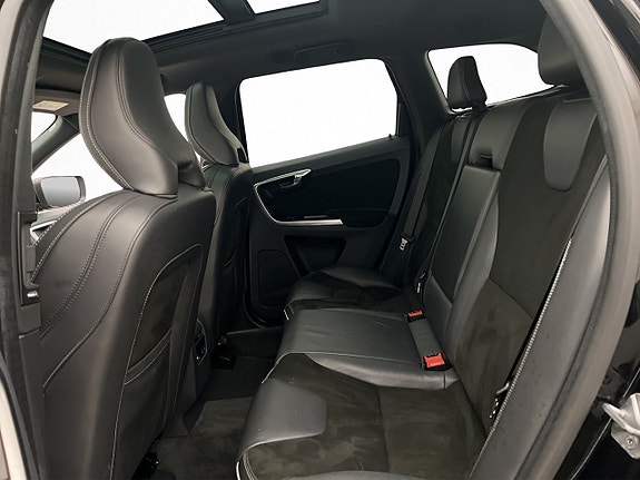 Volvo XC60 16 of 30