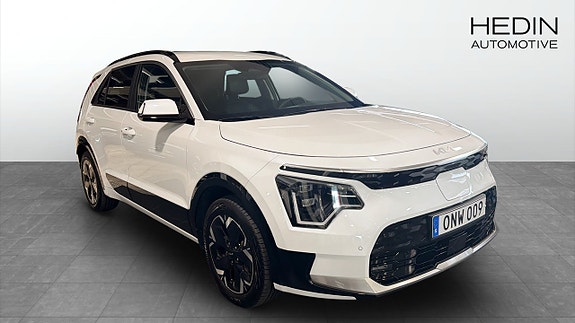 Kia e-Niro 2 of 9
