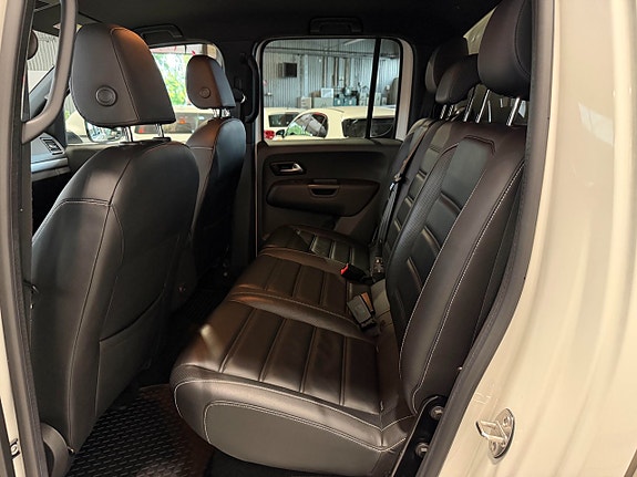 Volkswagen Amarok 17 of 25