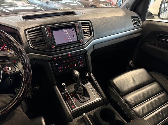 Volkswagen Amarok 12 of 25