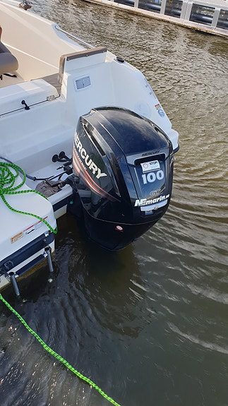 Quicksilver 555 Activ Open med Mercury 100 CT mkt utrustning få timmar toppen! 14 of 15