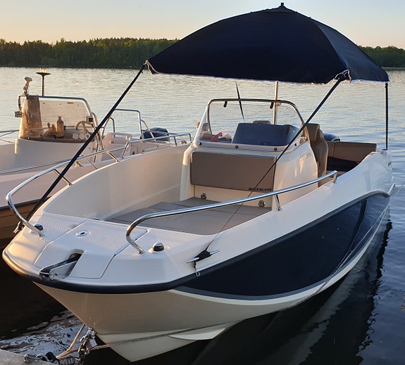Quicksilver 555 Activ Open med Mercury 100 CT mkt utrustning få timmar toppen! 11 of 15