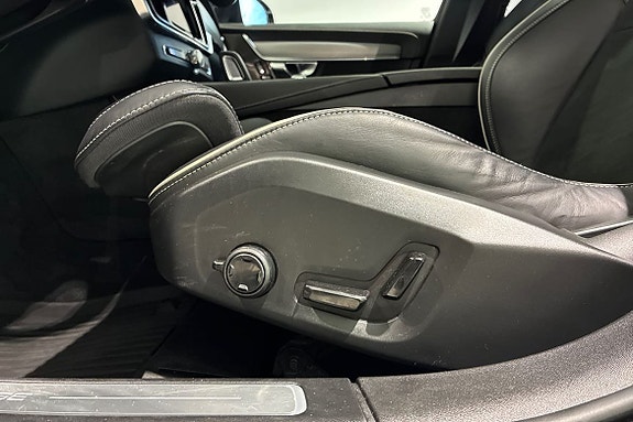 Volvo V90 23 of 27