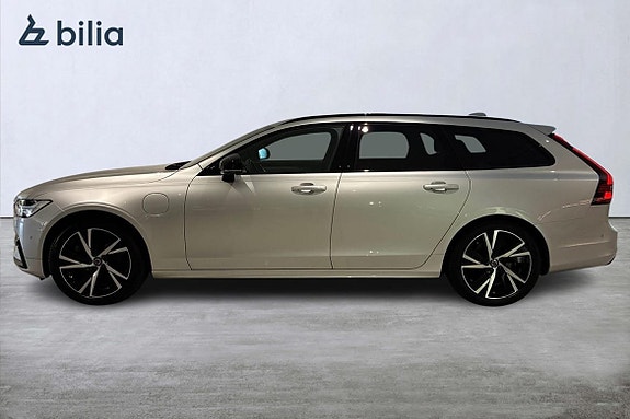 Volvo V90 2 of 27