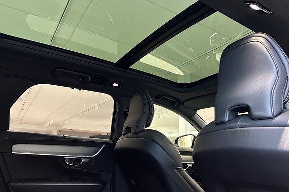 Volvo V90 20 of 27