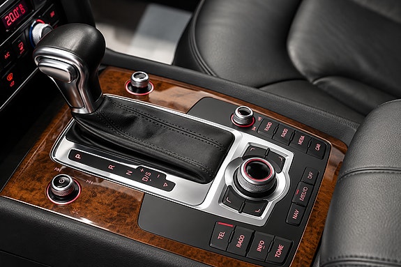 Audi Q7 11 of 12