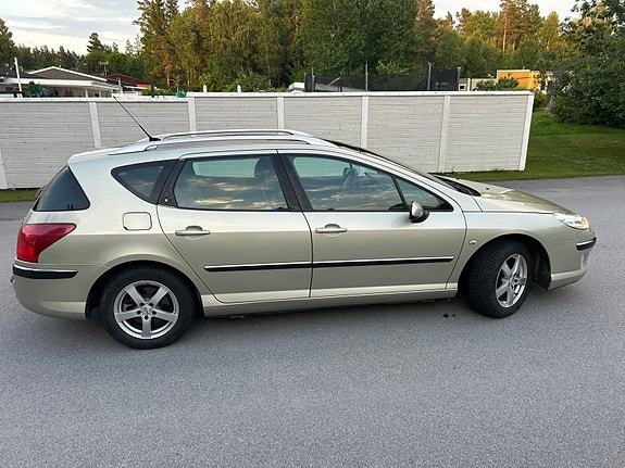 Peugeot 407 3 of 8