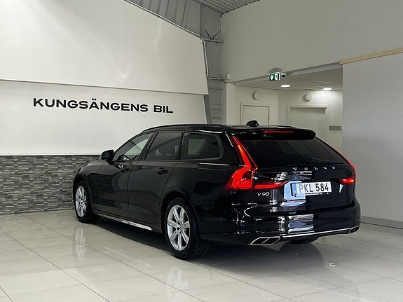 Volvo V90 8 of 24