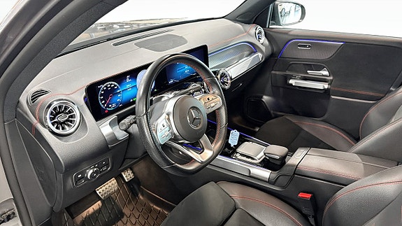 Mercedes-Benz EQB250+ 7 of 12