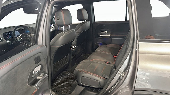 Mercedes-Benz EQB250+ 9 of 12