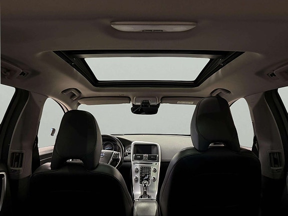 Volvo XC60 18 of 27