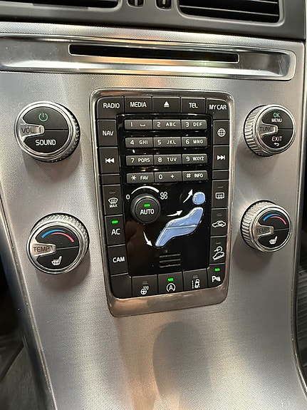 Volvo XC60 19 of 27