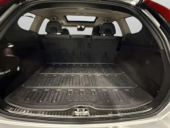 Volvo XC60 17 of 27