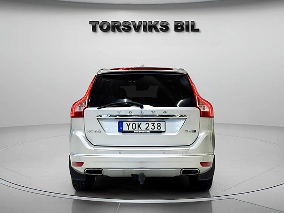 Volvo XC60 5 of 27