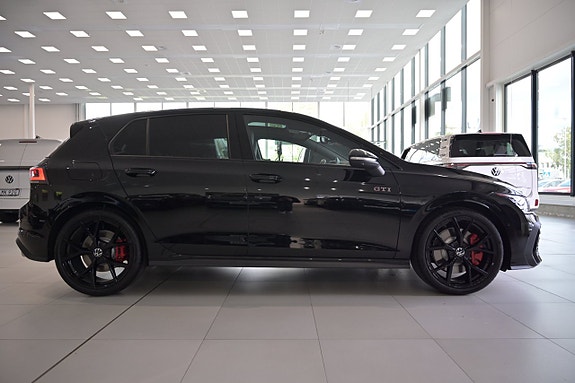Volkswagen Golf I 6 of 29