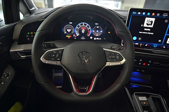Volkswagen Golf I 13 of 29
