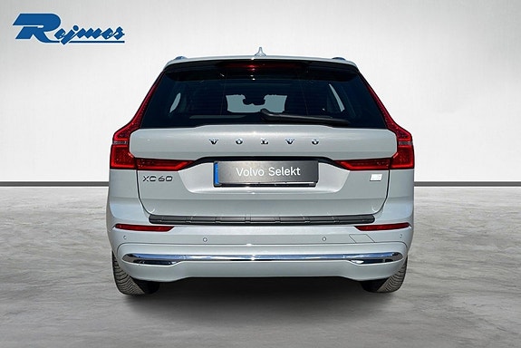 Volvo XC60 4 of 24